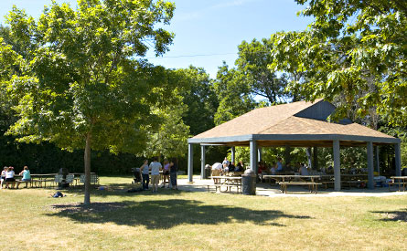 grant-woods-shelter-a